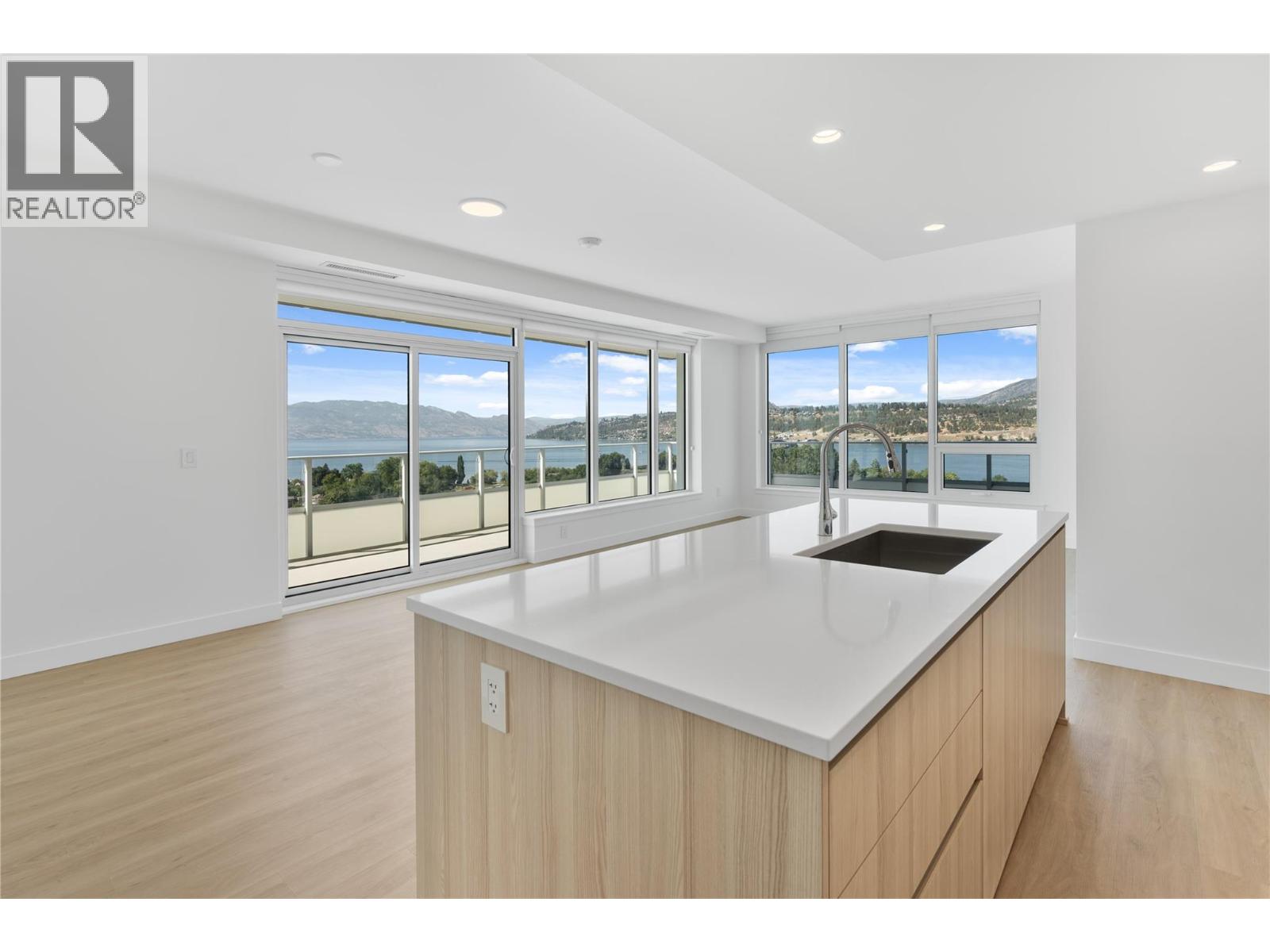 Photo 44 of 238 Leon Avenue Unit 1407, Kelowna BC
