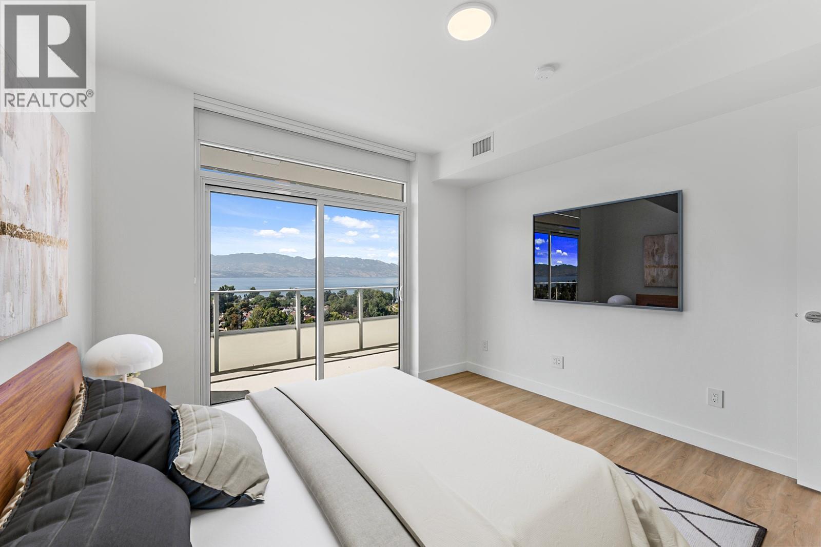 Photo 15 of 238 Leon Avenue Unit 1407, Kelowna BC