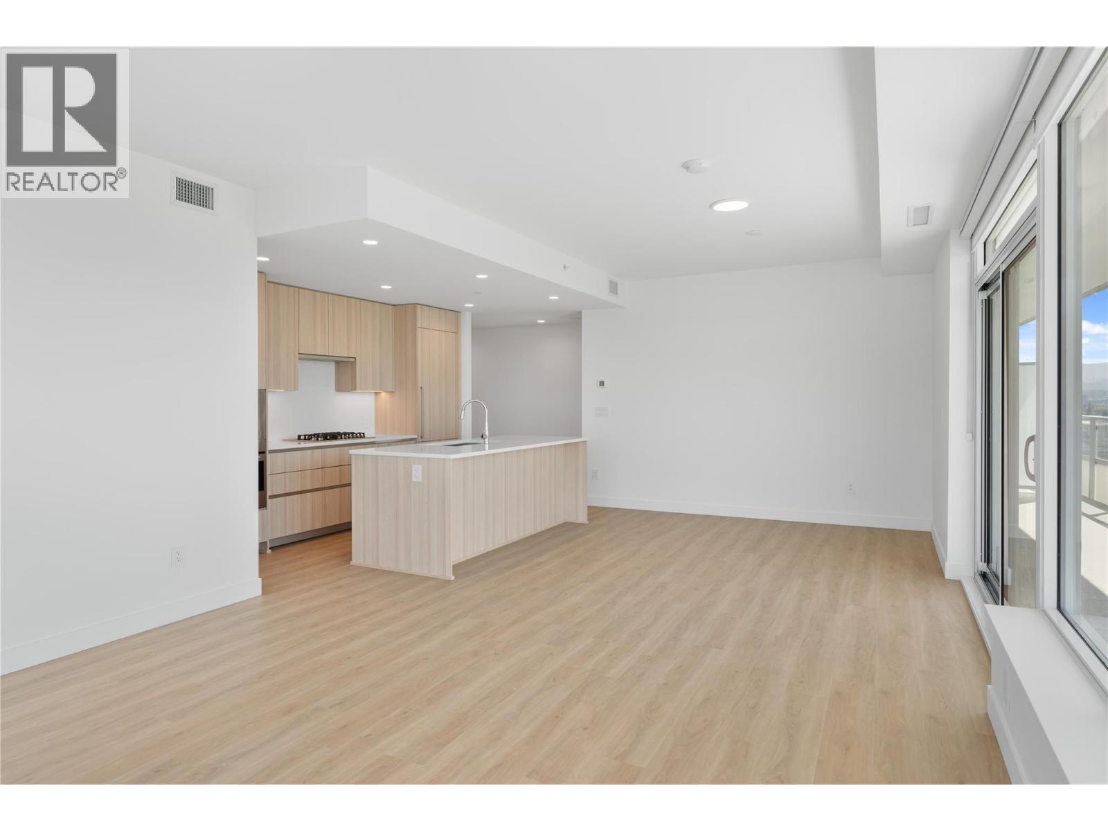 Photo 43 of 238 Leon Avenue Unit 1407, Kelowna BC