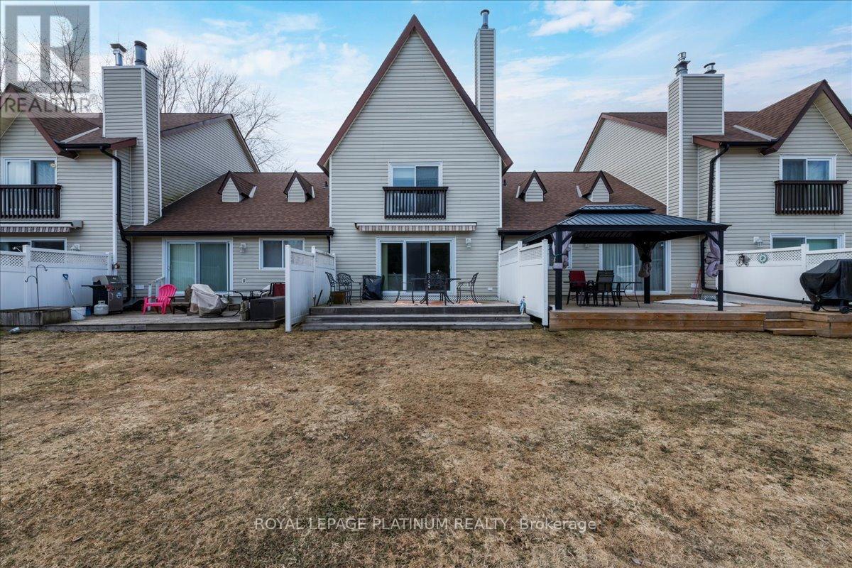 Photo 2 of 21 71 Laguna Parkway, Ramara ON