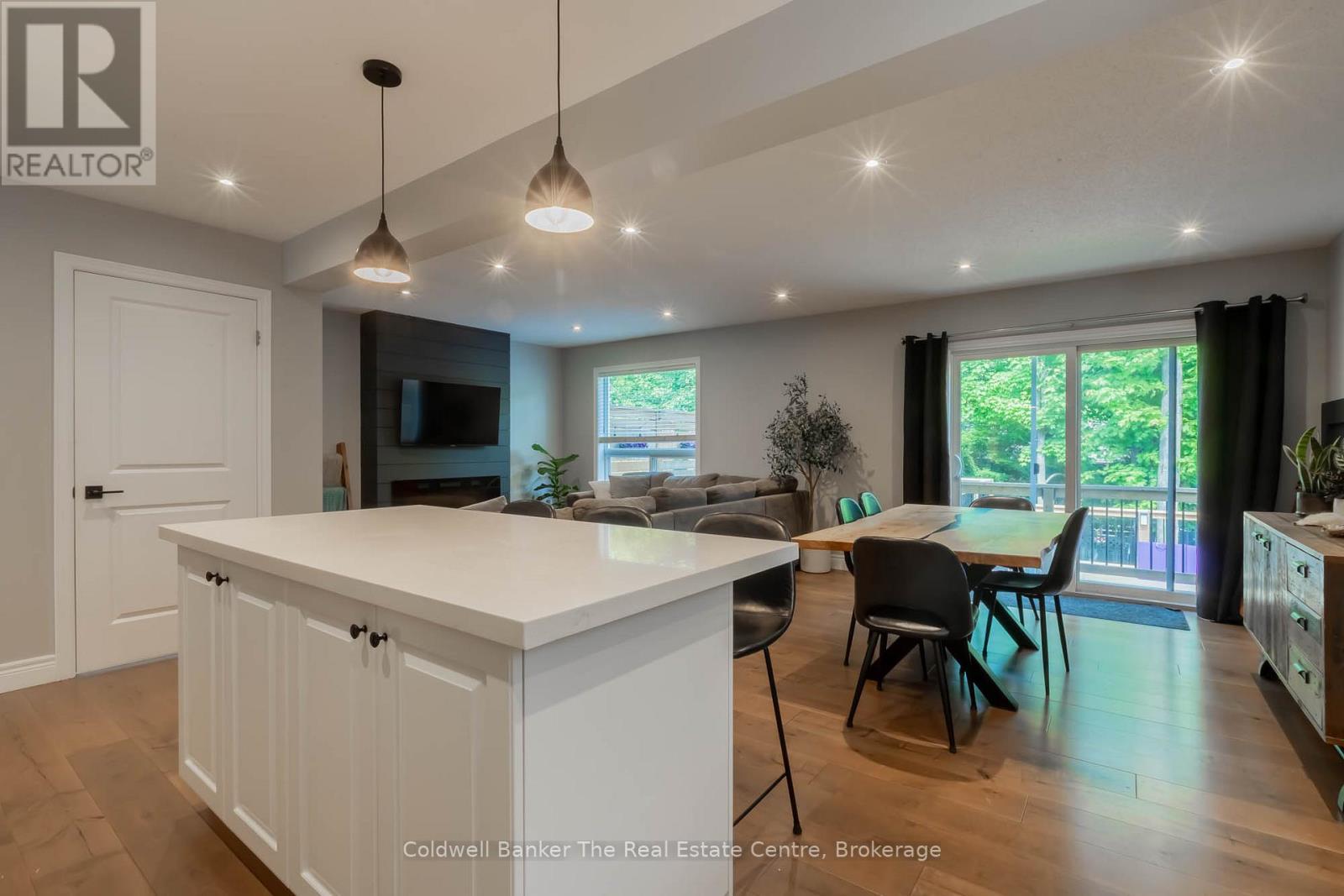 Photo 14 of 360 Wild Rose Drive, Gravenhurst ON