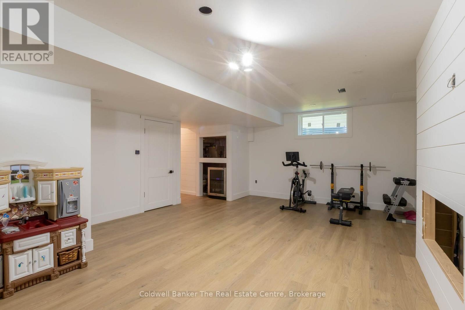 Photo 23 of 360 Wild Rose Drive, Gravenhurst ON