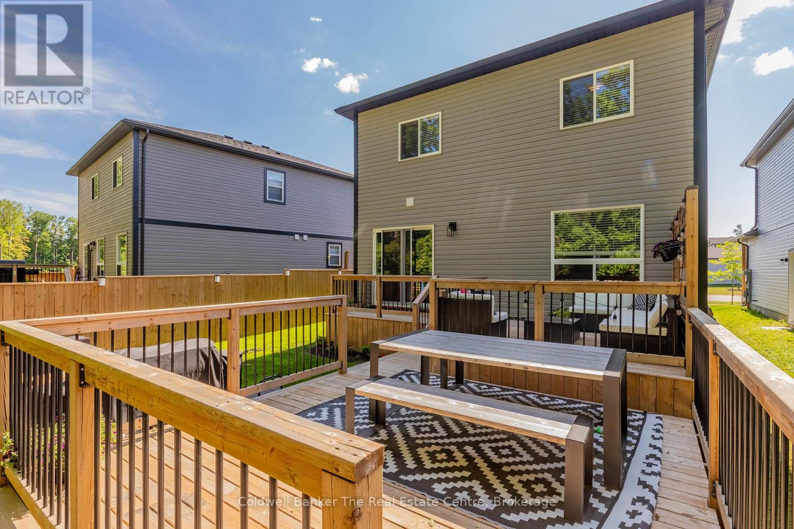 Photo 2 of 360 Wild Rose Drive, Gravenhurst ON