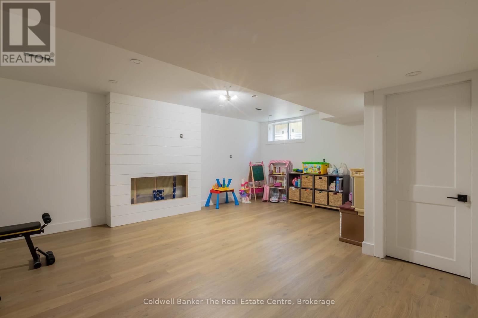 Photo 17 of 360 Wild Rose Drive, Gravenhurst ON