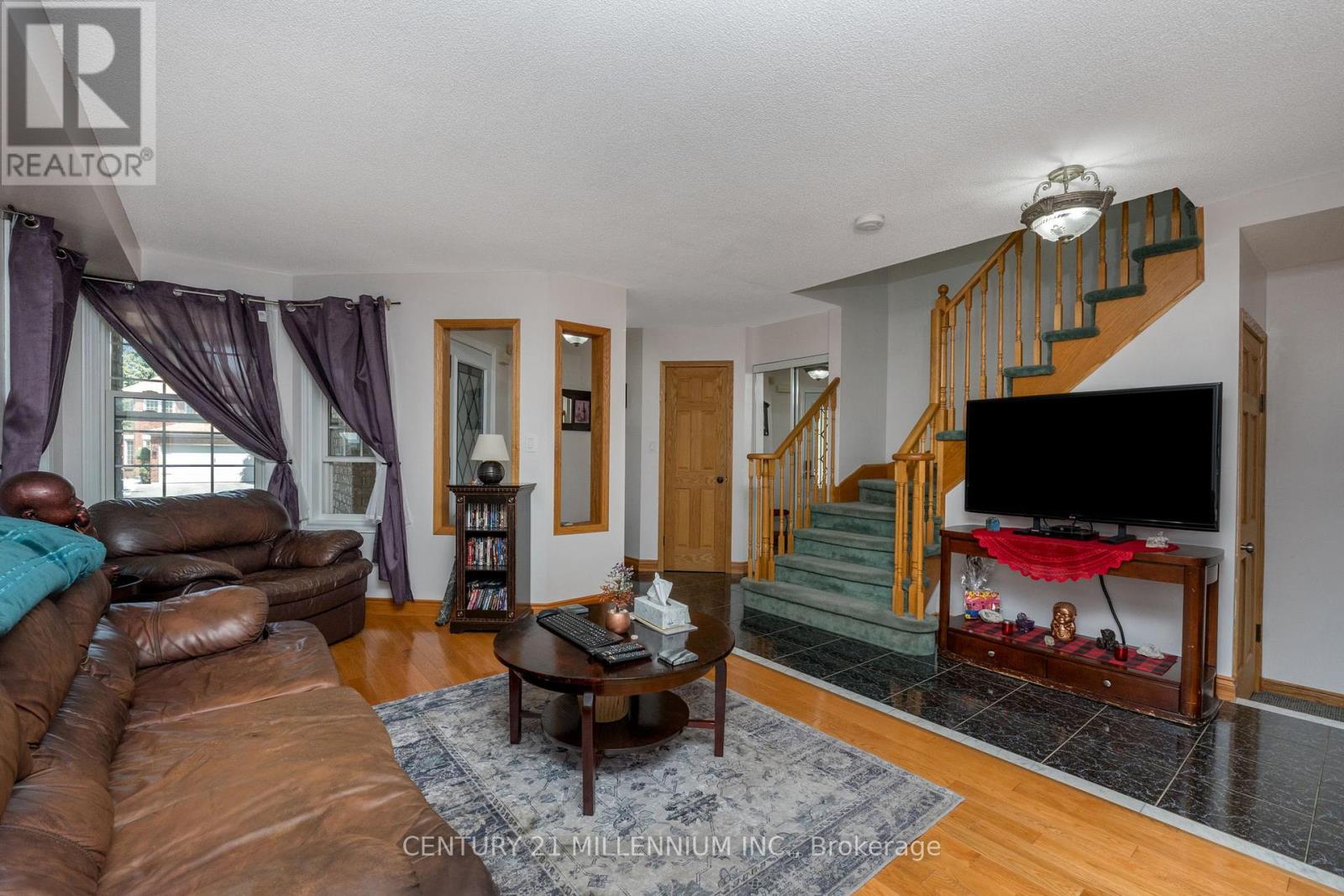 Photo 21 of 14 Forestgrove Circle, Brampton ON