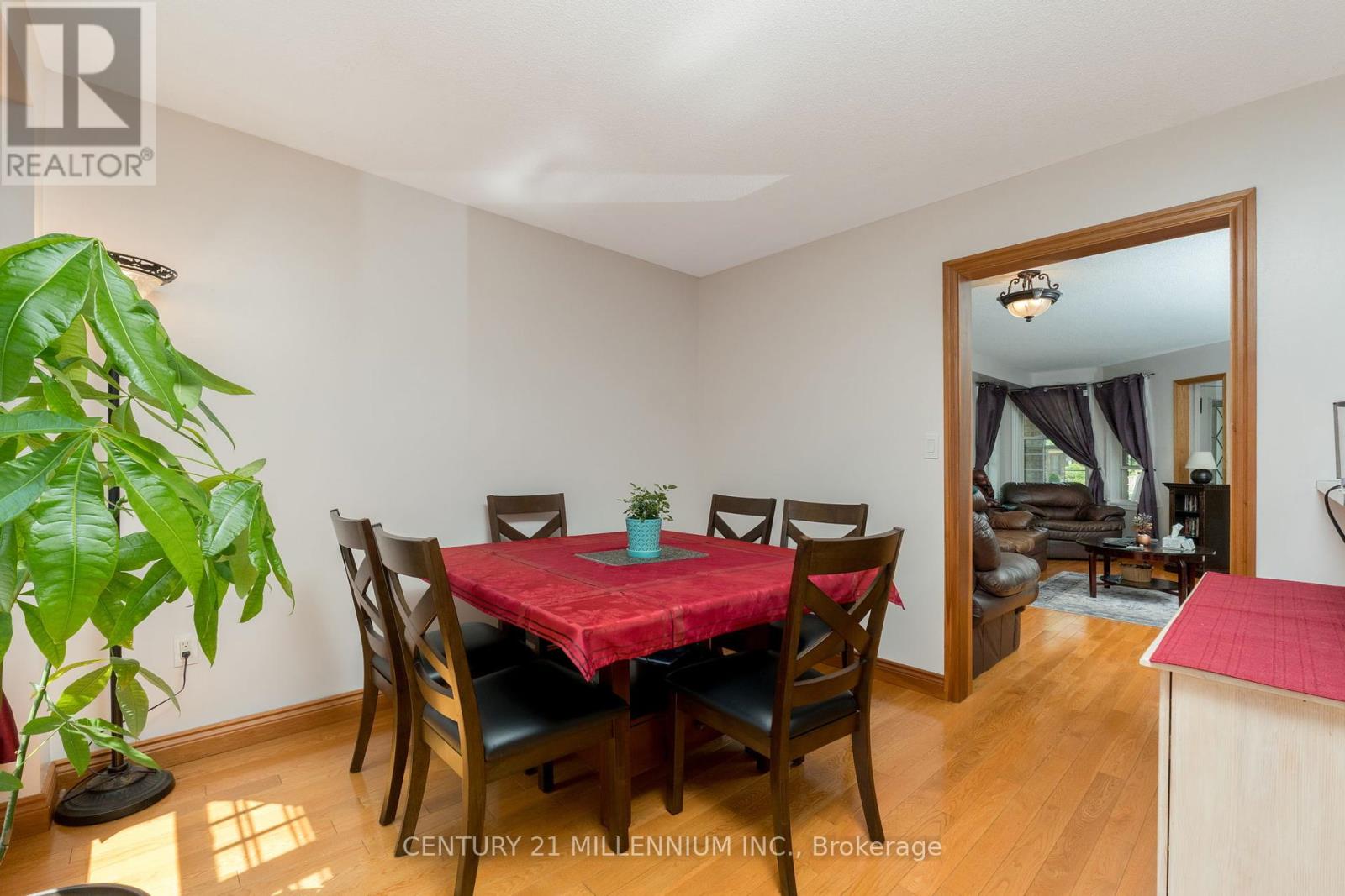 Photo 15 of 14 Forestgrove Circle, Brampton ON