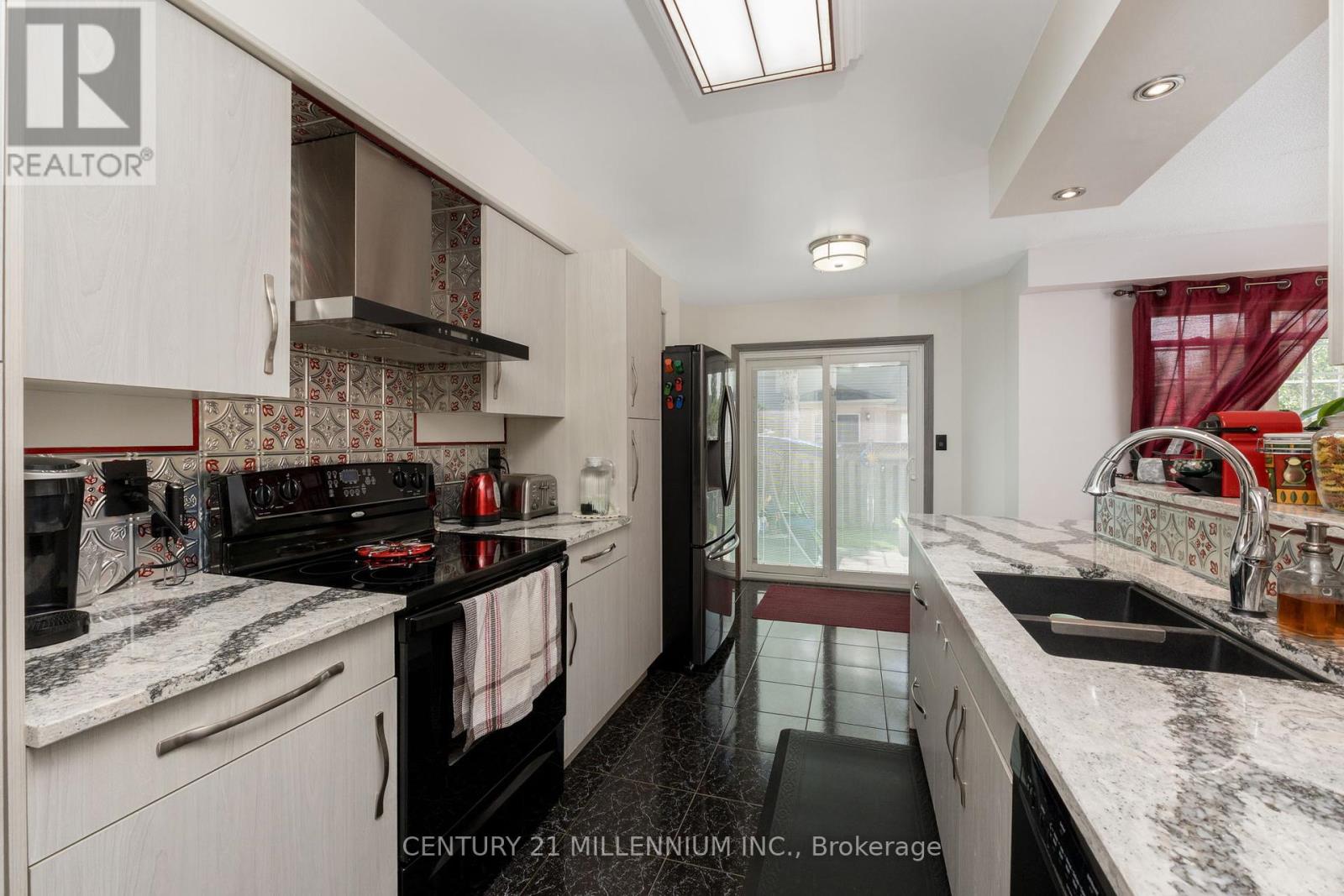 Photo 14 of 14 Forestgrove Circle, Brampton ON