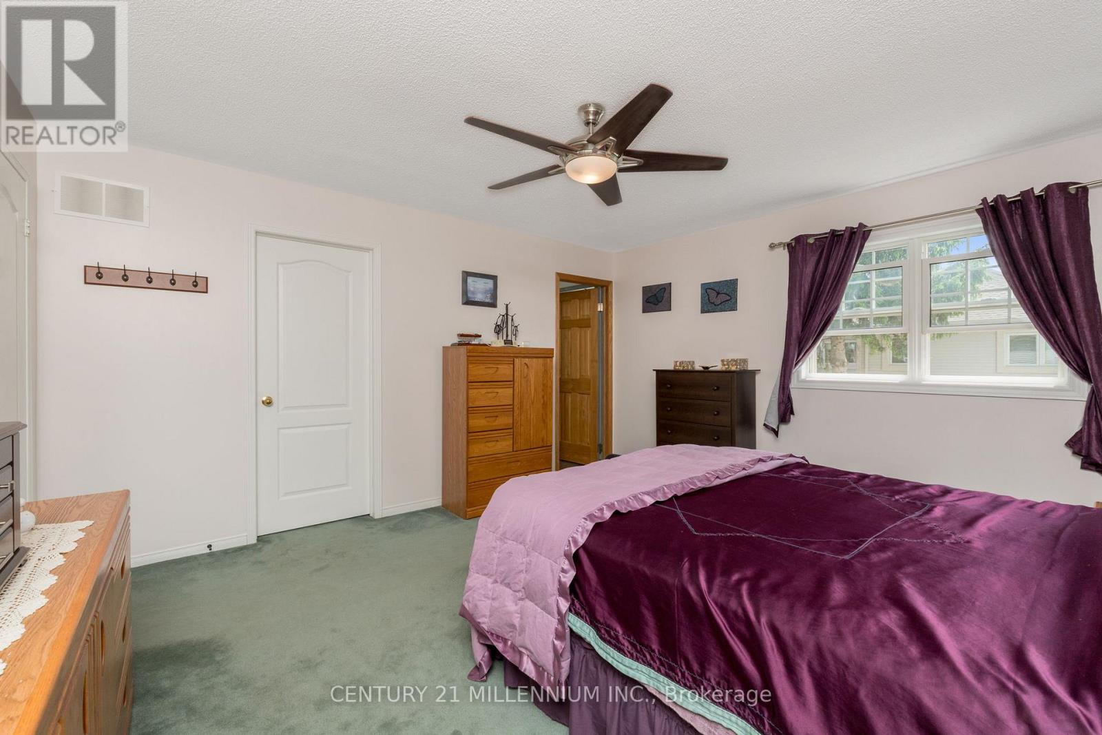 Photo 19 of 14 Forestgrove Circle, Brampton ON