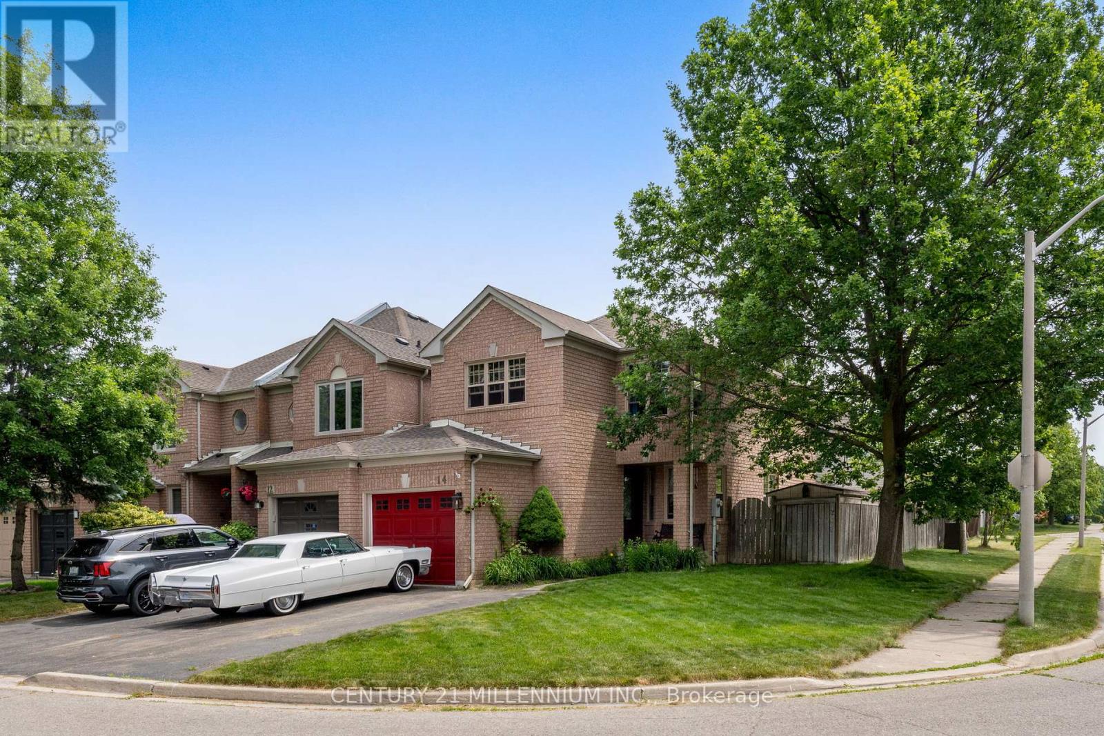 Photo 41 of 14 Forestgrove Circle, Brampton ON