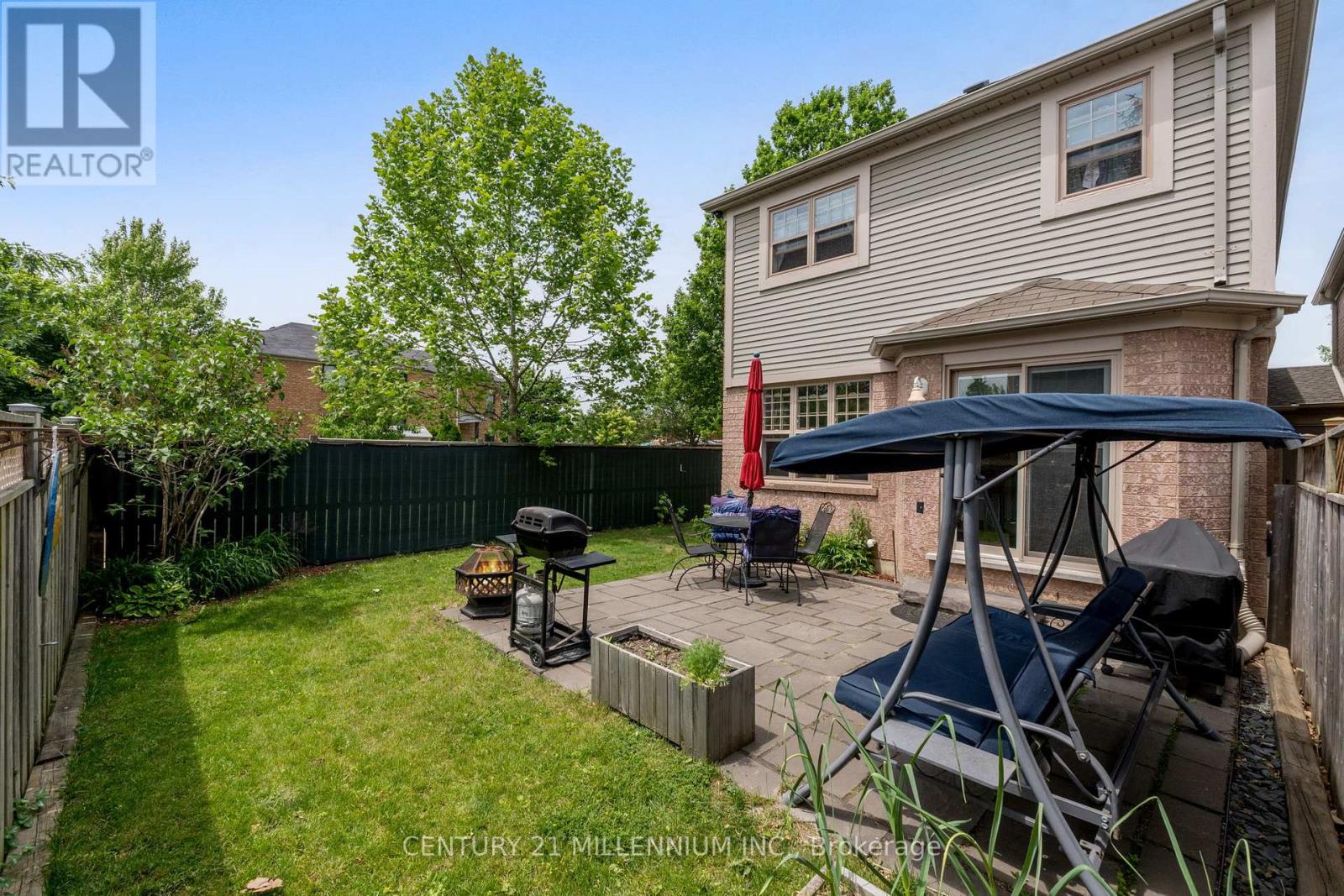Photo 33 of 14 Forestgrove Circle, Brampton ON