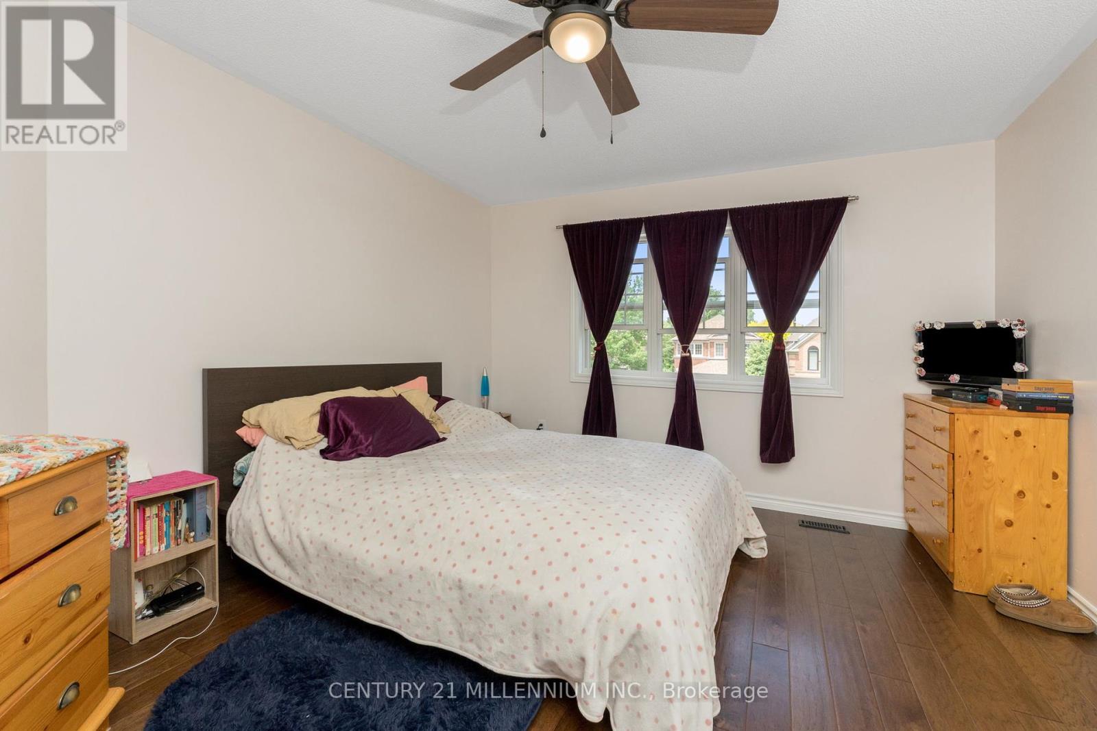 Photo 8 of 14 Forestgrove Circle, Brampton ON