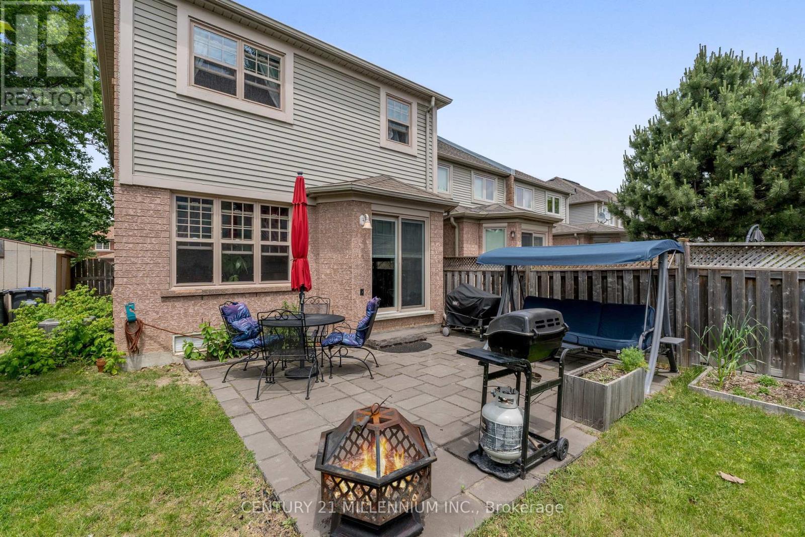 Photo 31 of 14 Forestgrove Circle, Brampton ON