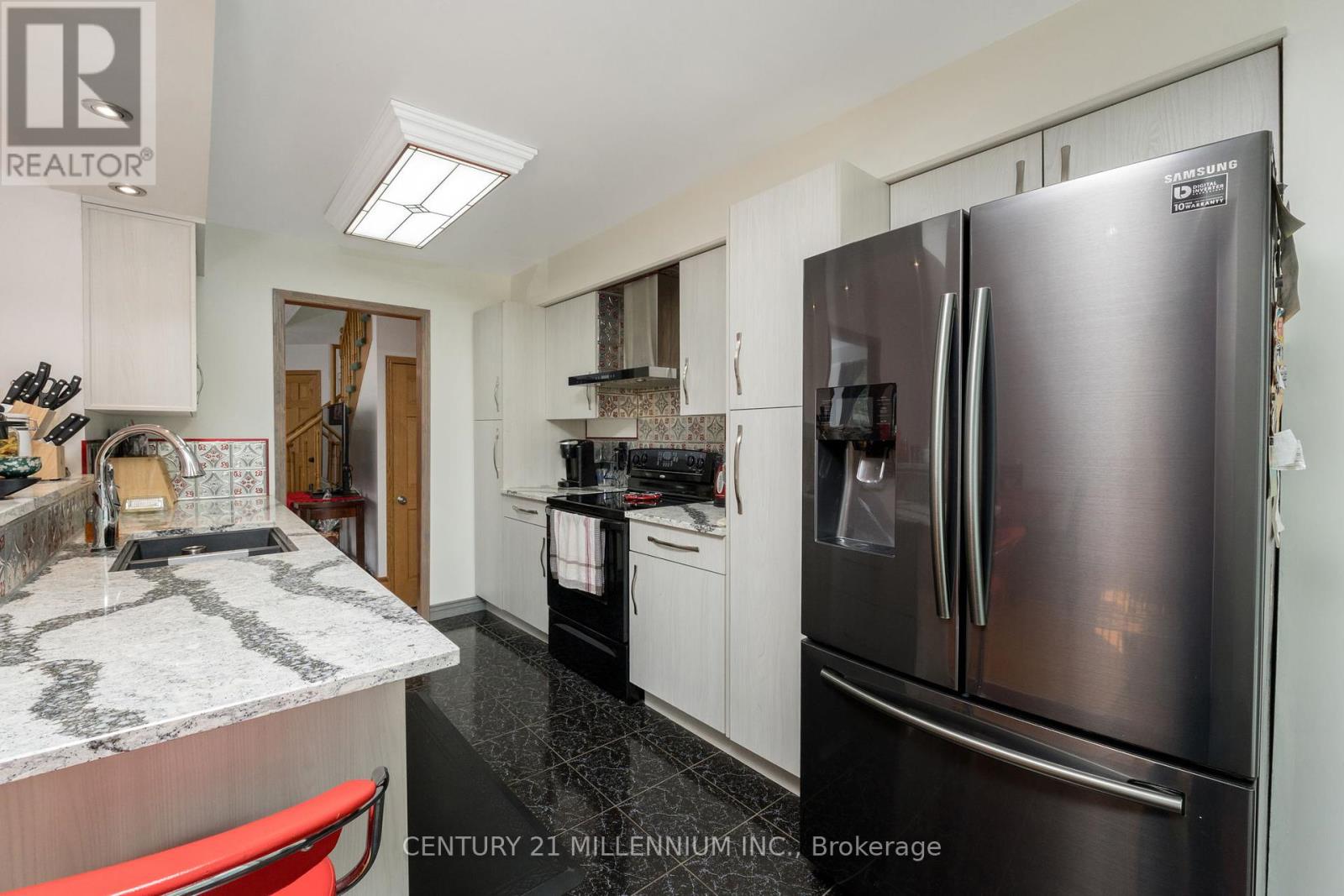Photo 11 of 14 Forestgrove Circle, Brampton ON