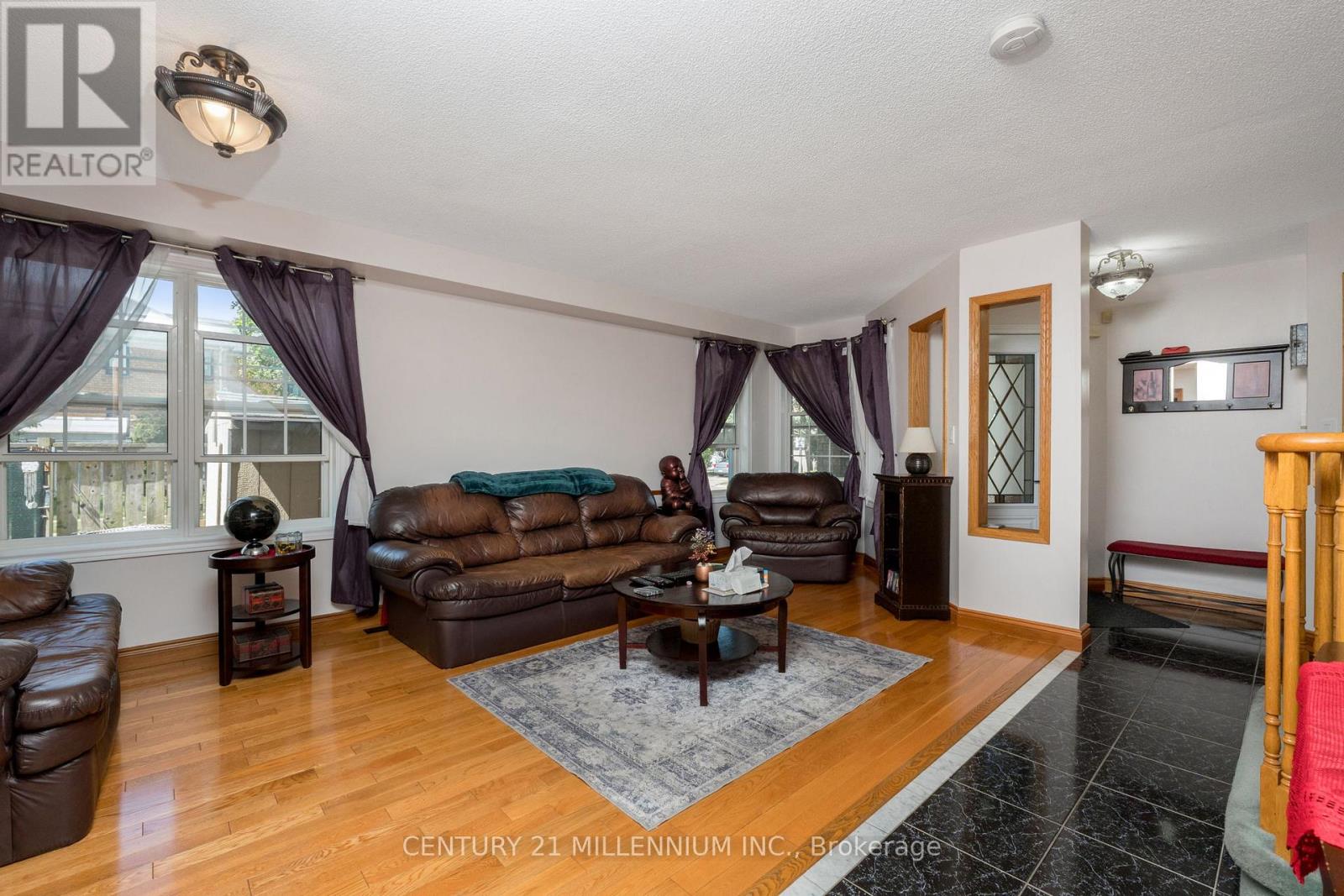 Photo 24 of 14 Forestgrove Circle, Brampton ON