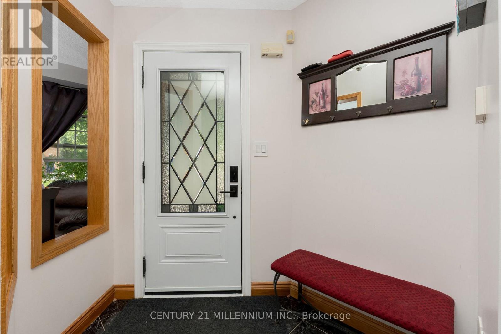 Photo 23 of 14 Forestgrove Circle, Brampton ON