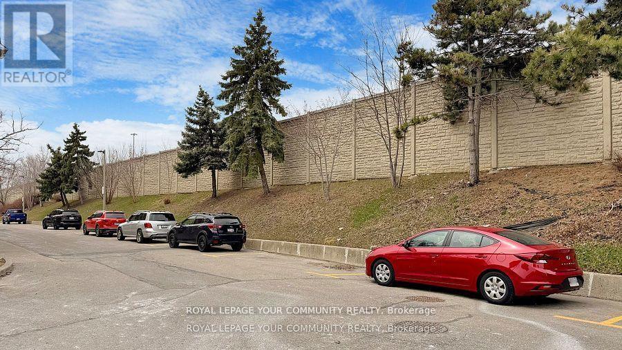 Photo 12 of 148 Rory Road, Toronto ON