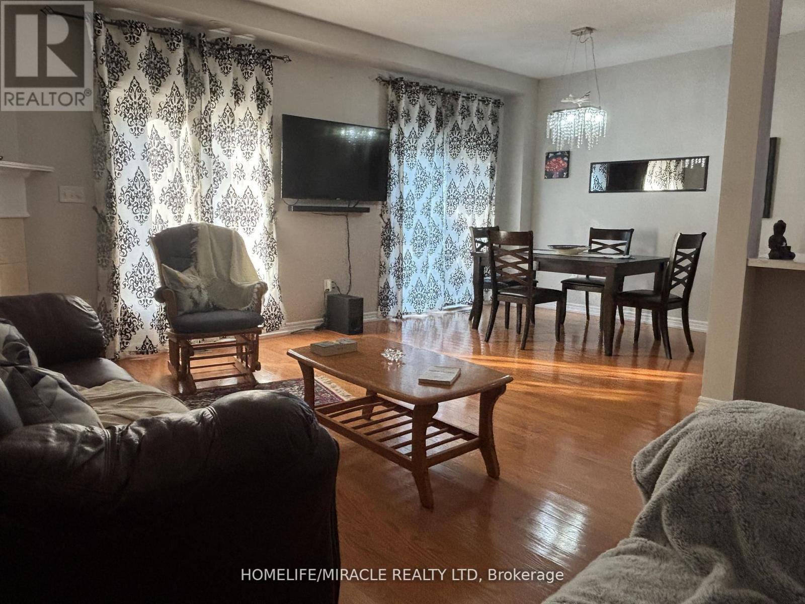 Photo 37 of 17 7385 Magistrate Terrace, Mississauga ON