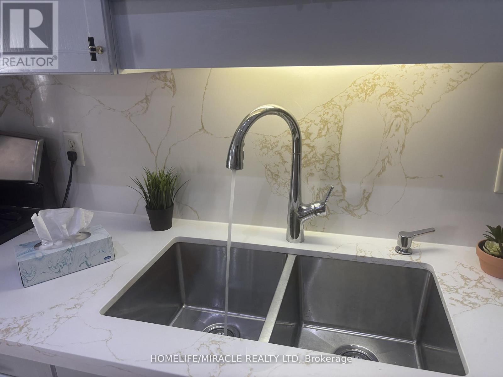 Photo 41 of 17 7385 Magistrate Terrace, Mississauga ON