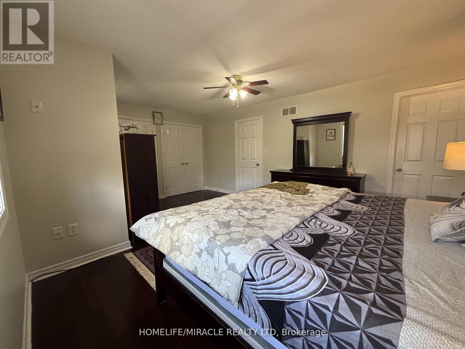 Photo 16 of 17 7385 Magistrate Terrace, Mississauga ON