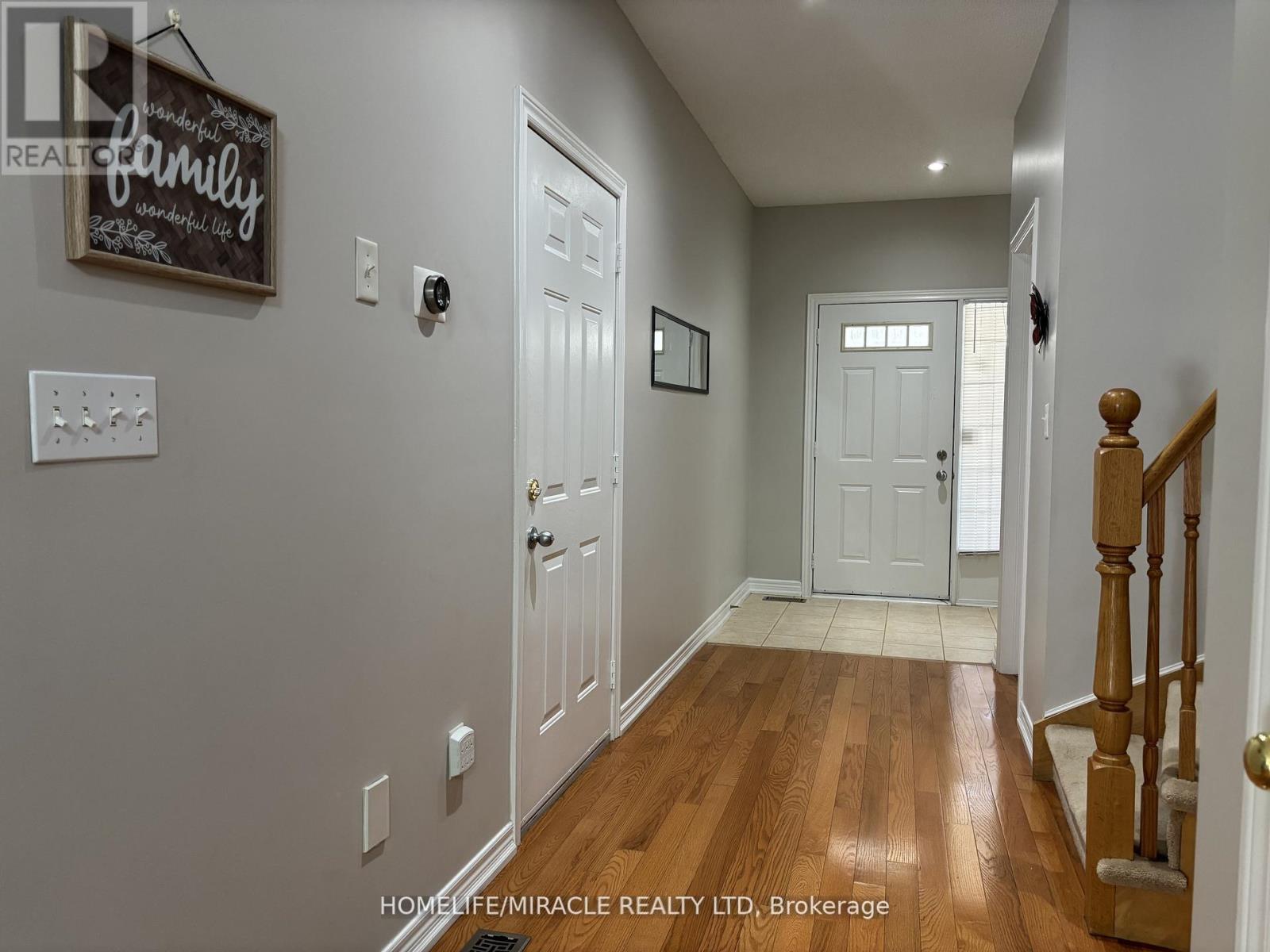 Photo 32 of 17 7385 Magistrate Terrace, Mississauga ON