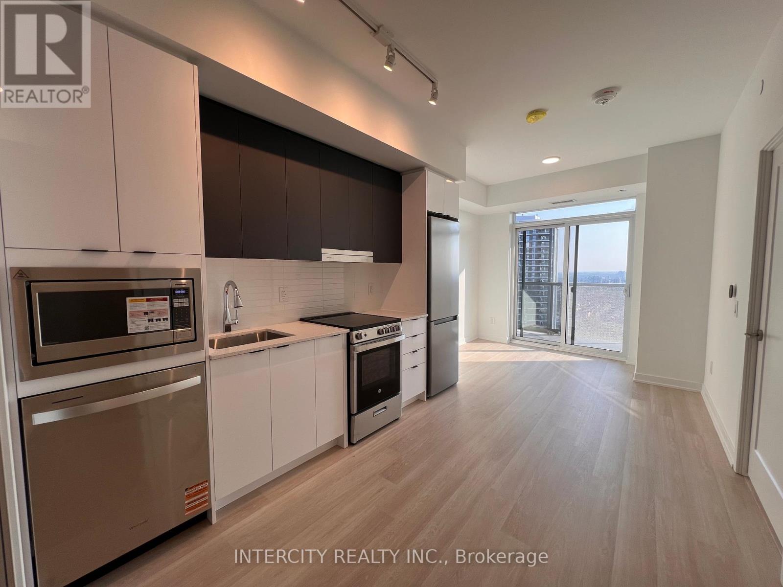 Photo 11 of 2807 5105 Hurontario Street, Mississauga ON