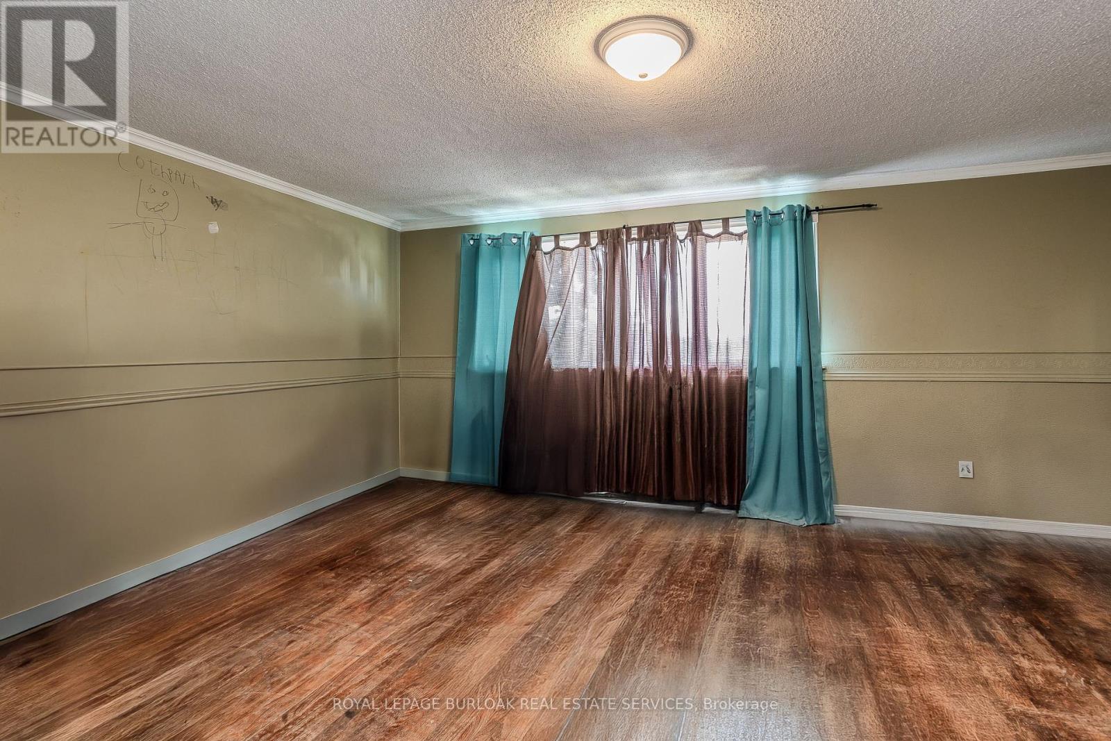 Photo 10 of 4050 Longmoor Drive, Burlington ON