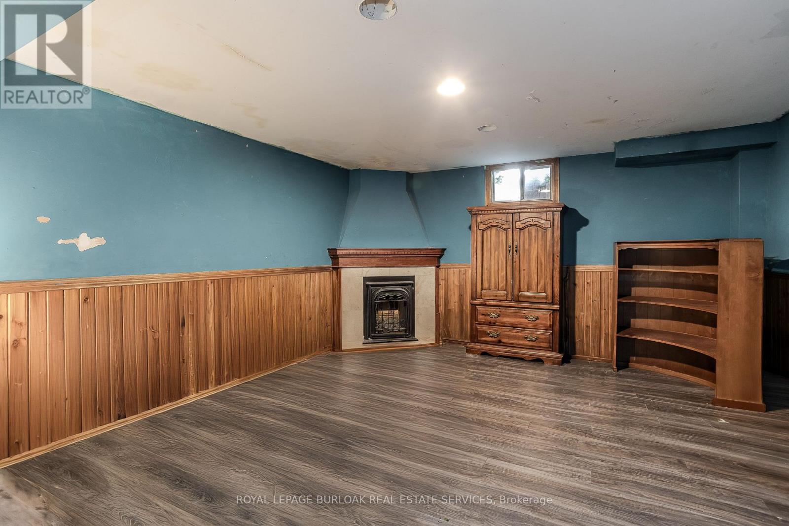Photo 14 of 4050 Longmoor Drive, Burlington ON