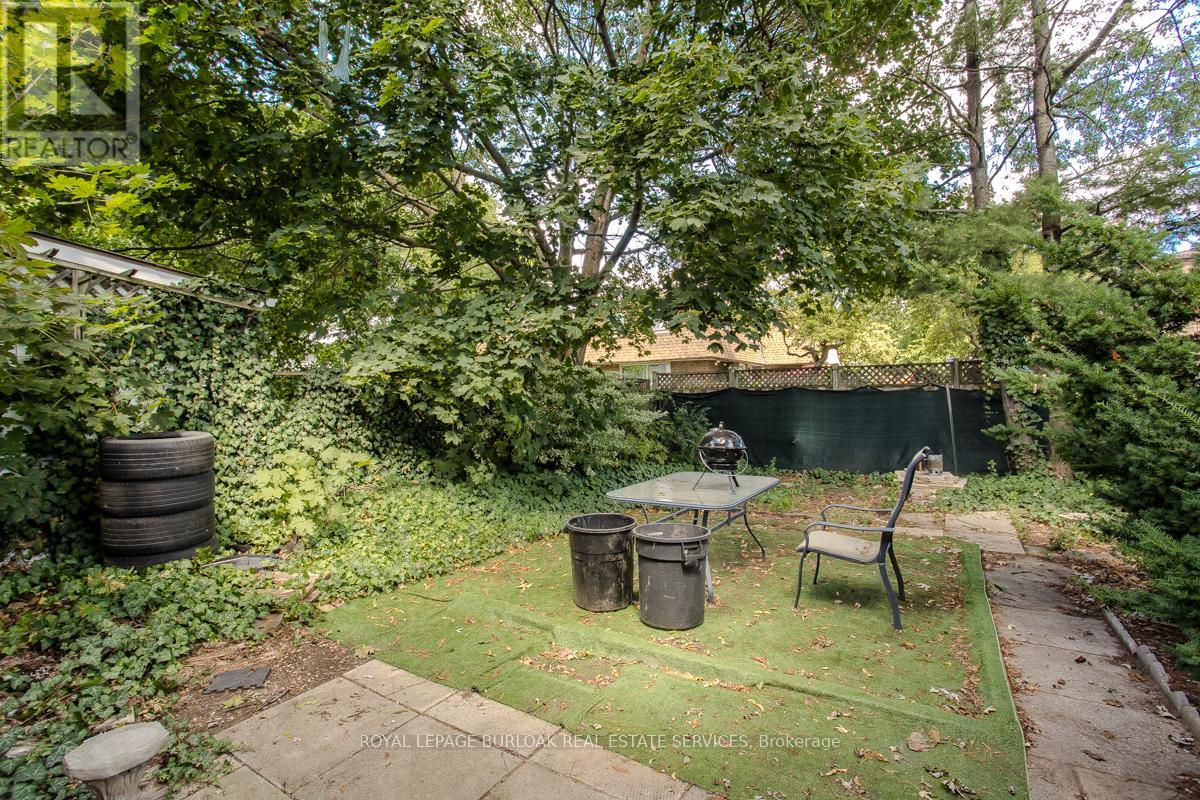 Photo 19 of 4050 Longmoor Drive, Burlington ON