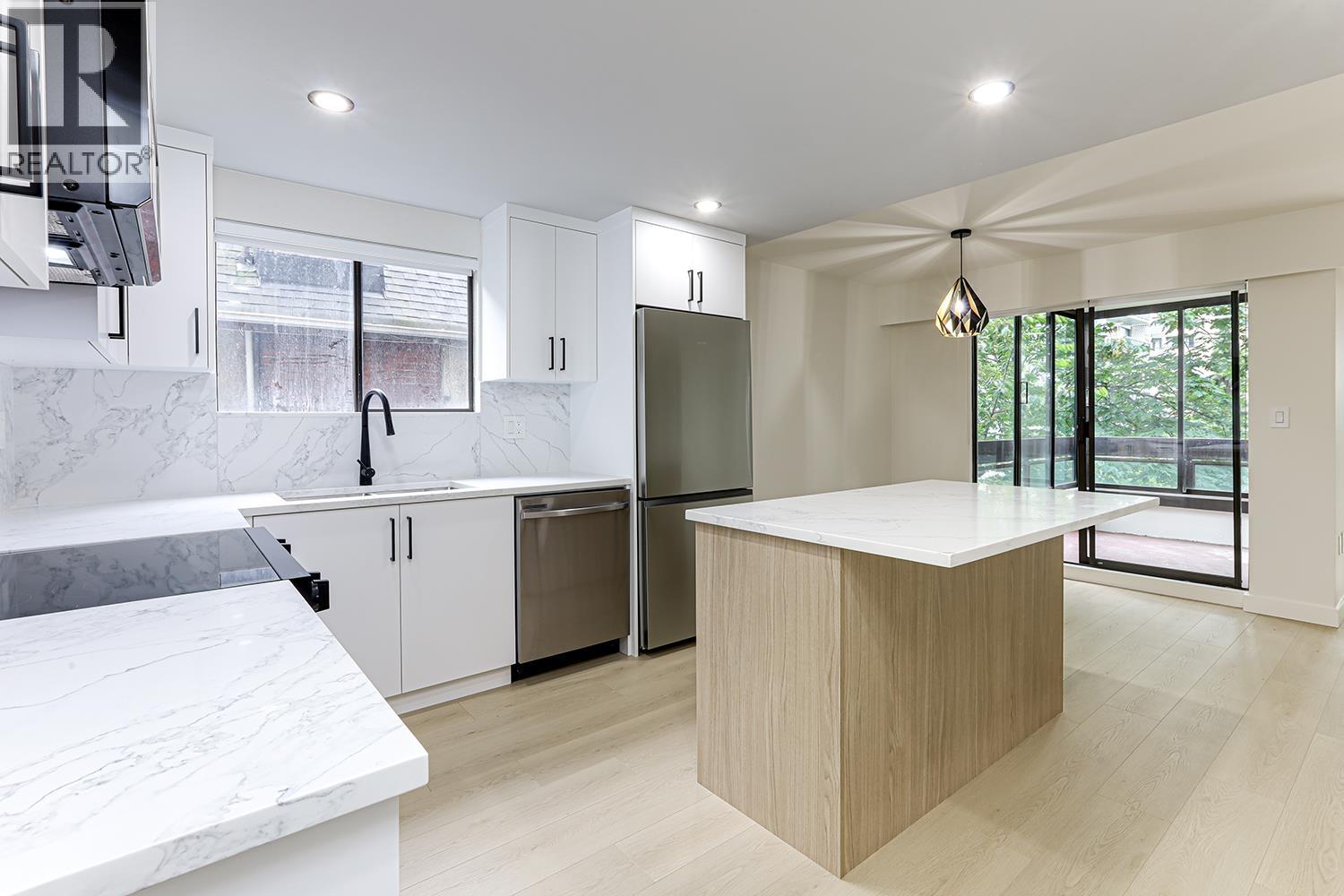 Photo 11 of 202 1165 Burnaby Street, Vancouver BC