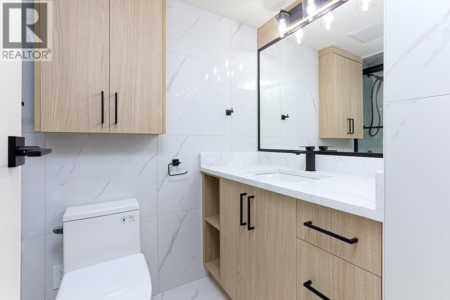 Photo 14 of 202 1165 Burnaby Street, Vancouver BC