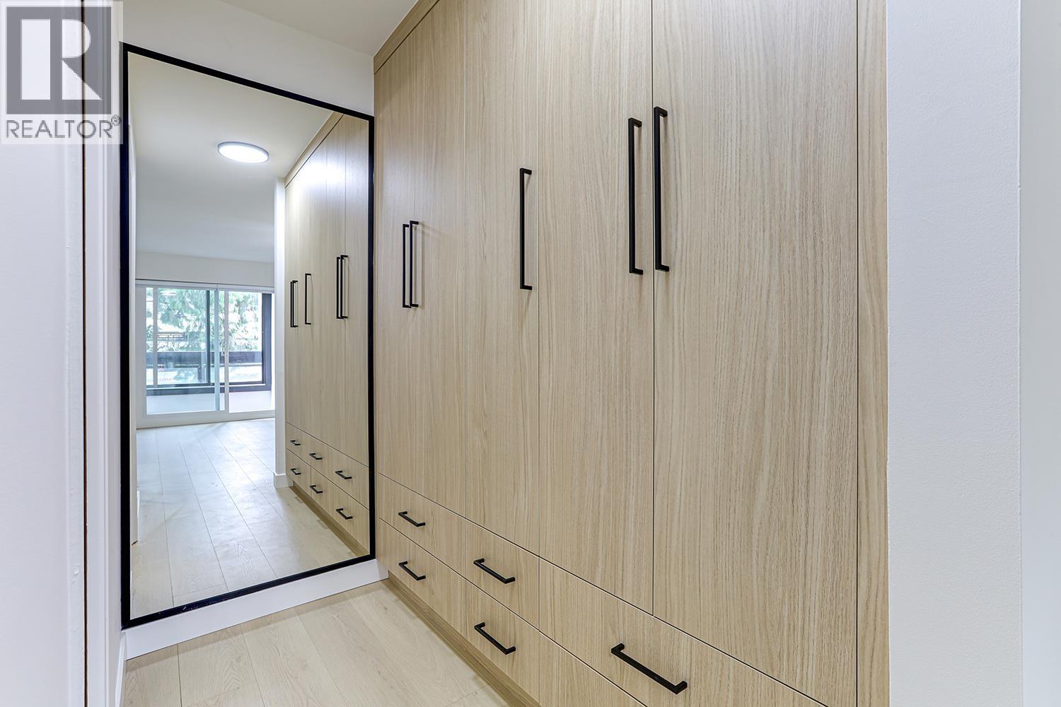 Photo 16 of 202 1165 Burnaby Street, Vancouver BC
