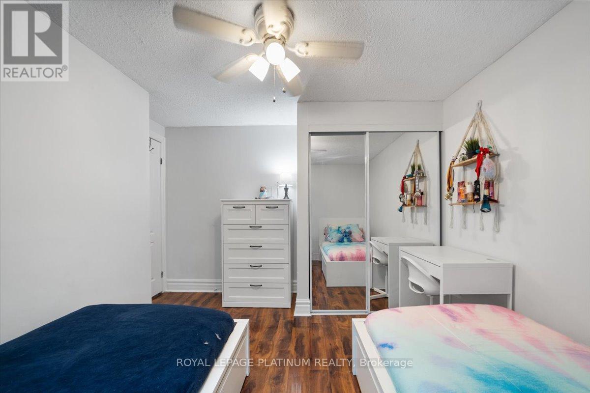 Photo 10 of 93 Elmvale Avenue, Brampton ON
