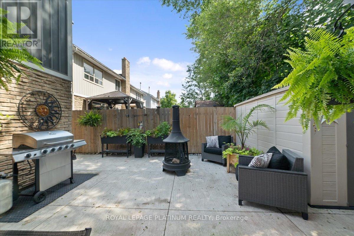 Photo 34 of 93 Elmvale Avenue, Brampton ON