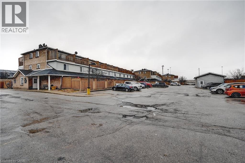 Photo 31 of 67 Valleyview Road Unit 37, Kitchener ON