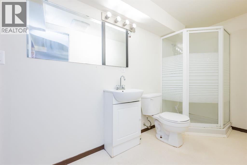 Single Family House Bungalow for Sale in   Avenue Mountview Grande Prairie 