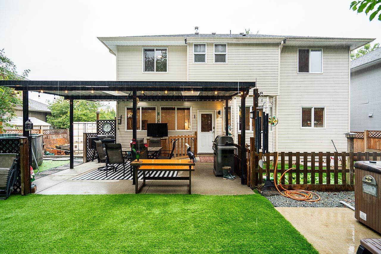 Photo 3 of 27792 Pullman Avenue, Abbotsford BC