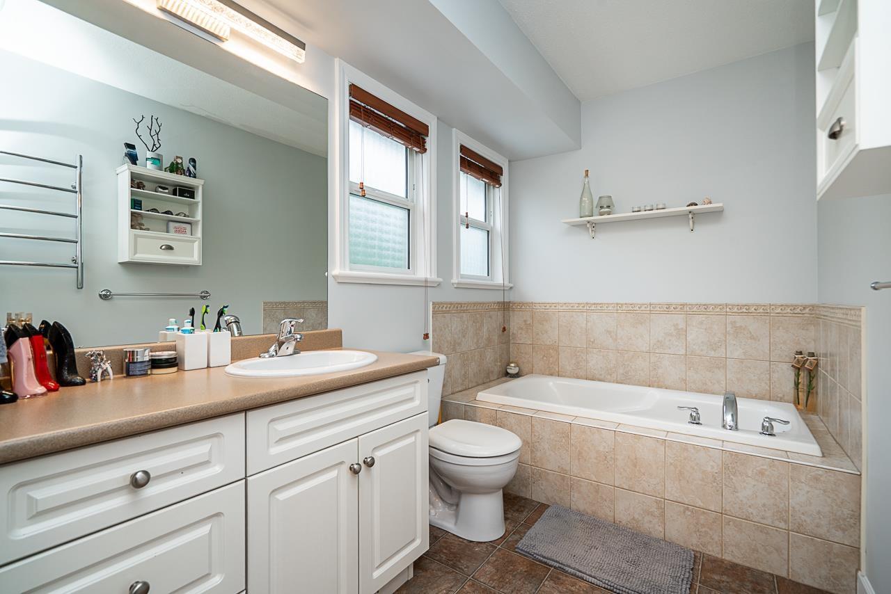 Photo 23 of 27792 Pullman Avenue, Abbotsford BC