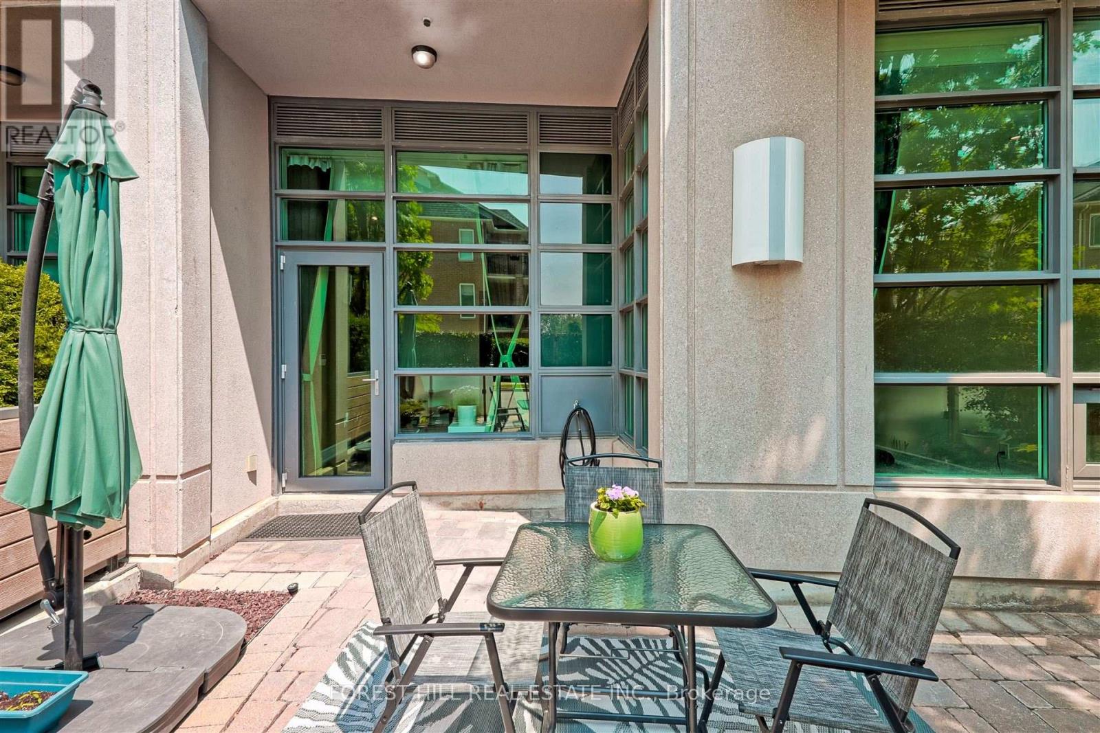 Photo 35 of Th 120 35 Brian Peck Crescent, Toronto ON