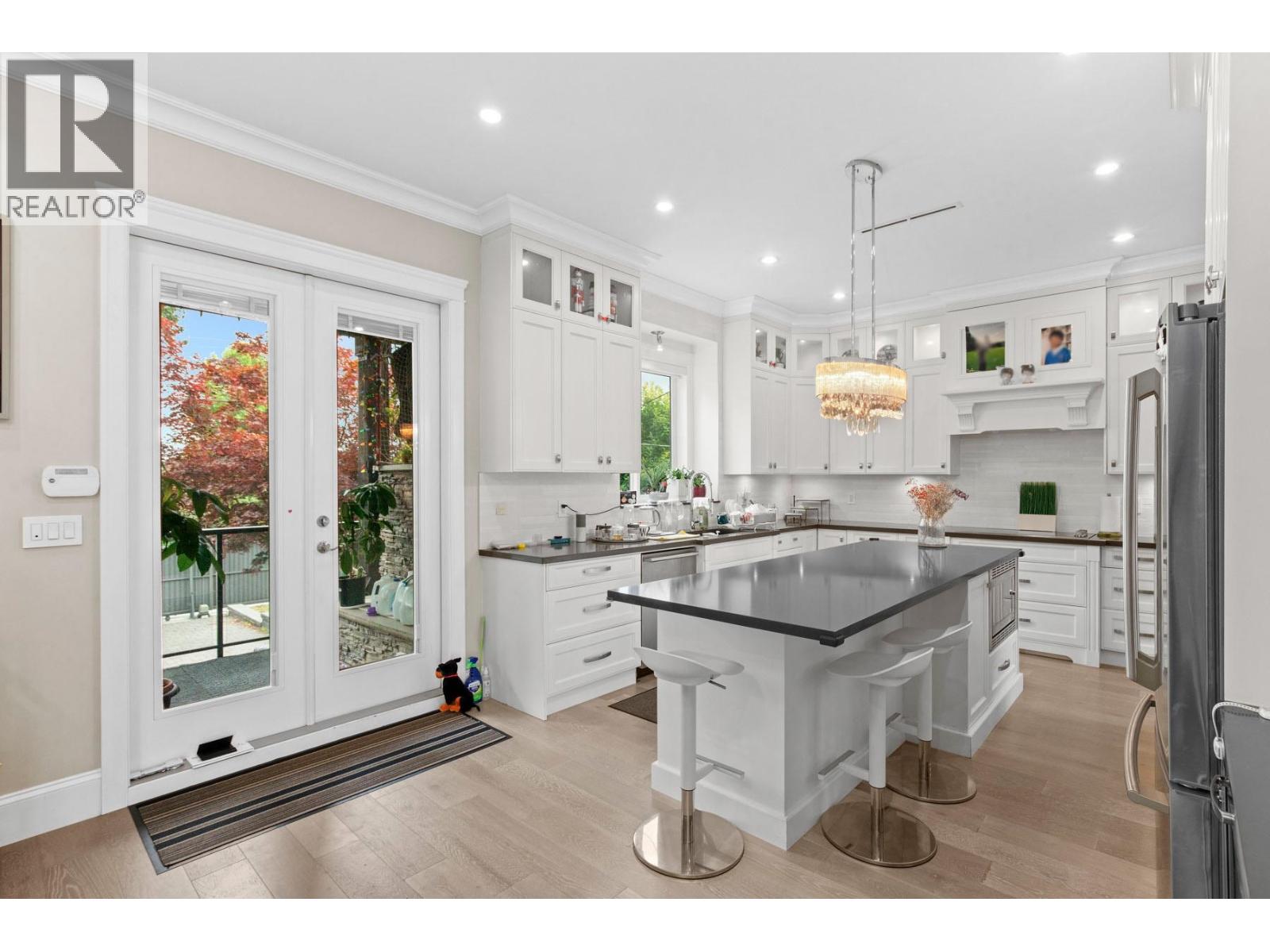 Photo 12 of 6326 Dawson Street, Burnaby BC