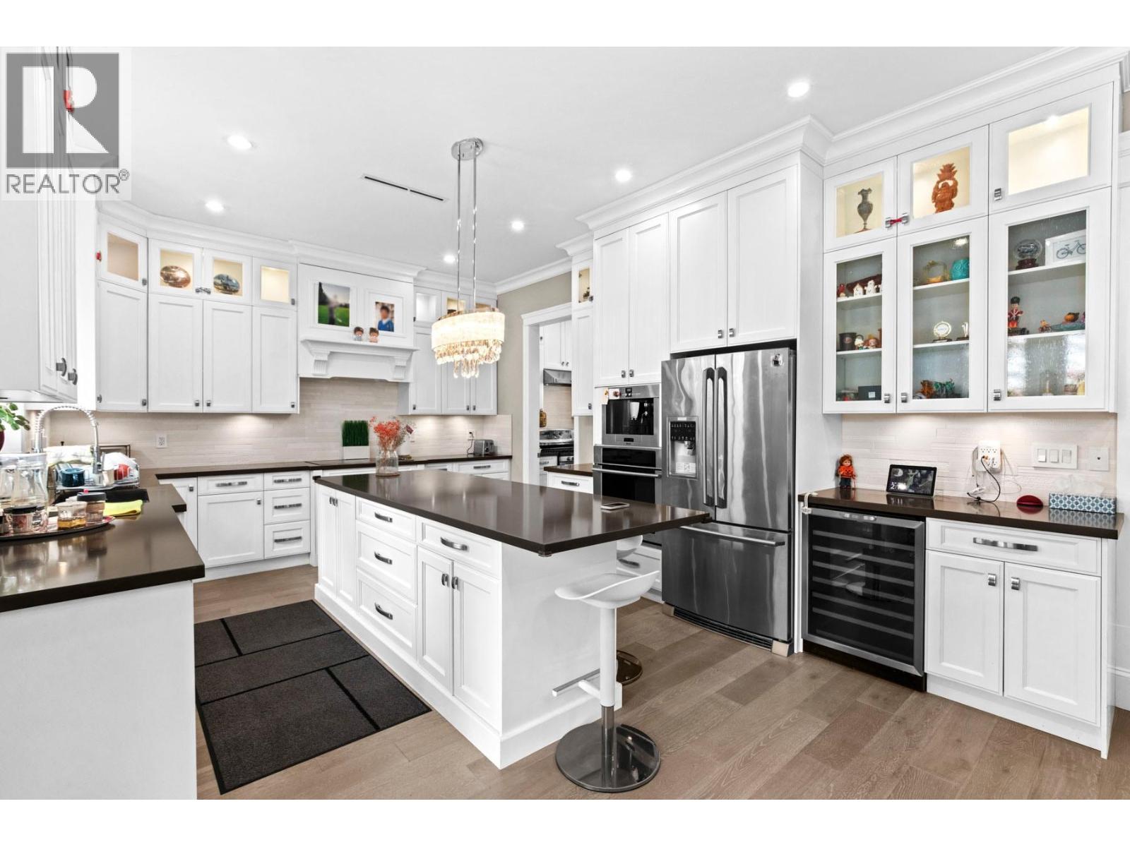 Photo 13 of 6326 Dawson Street, Burnaby BC