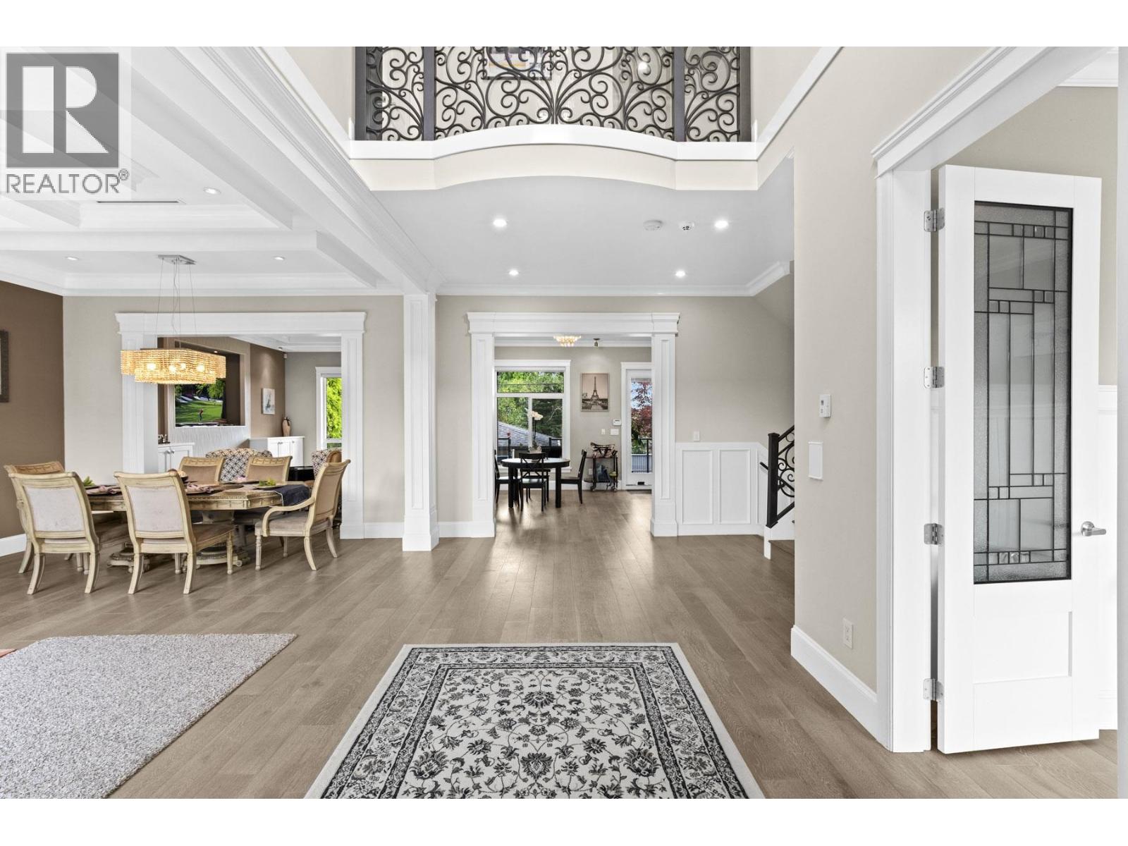 Photo 2 of 6326 Dawson Street, Burnaby BC