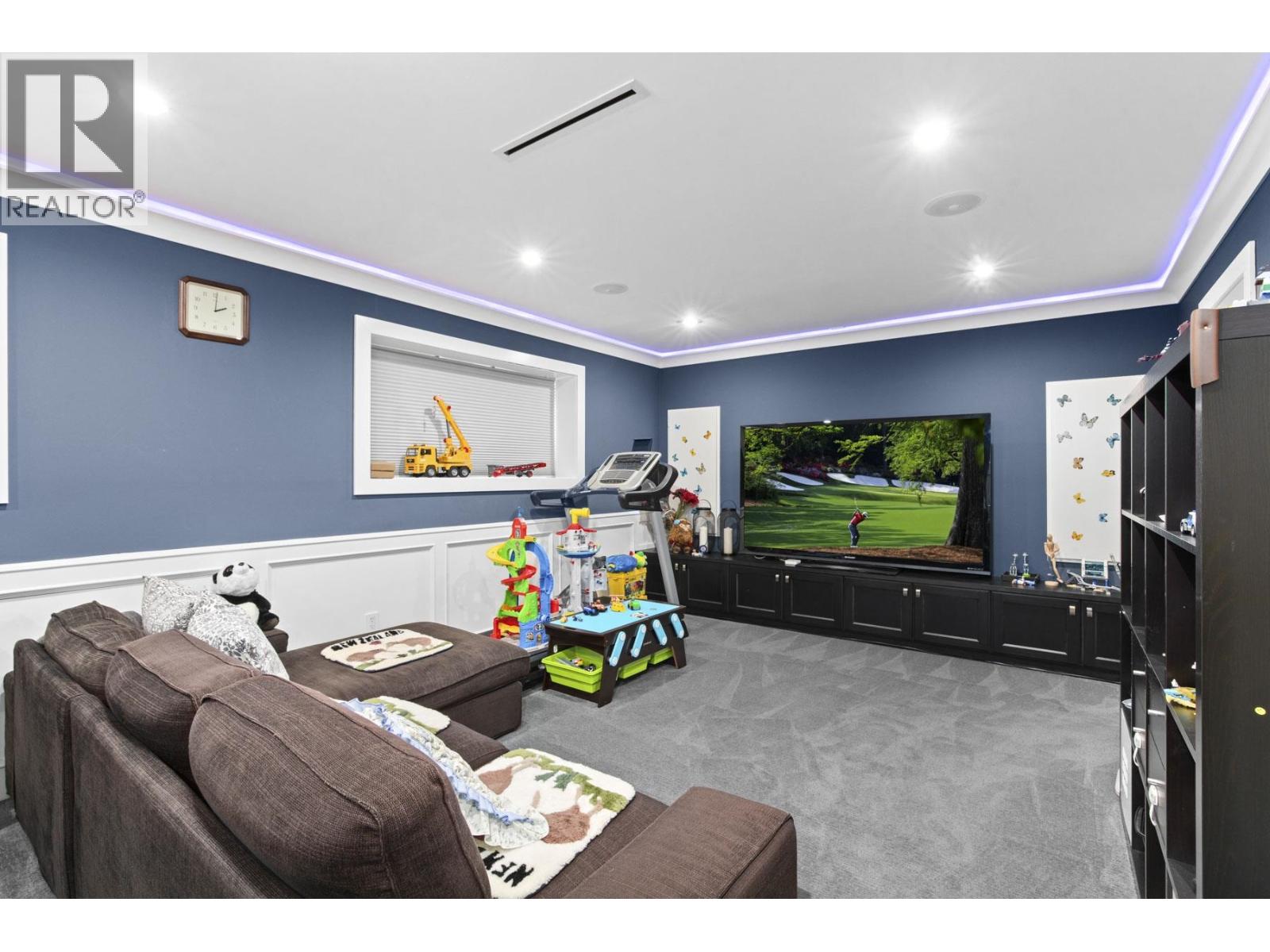Photo 31 of 6326 Dawson Street, Burnaby BC