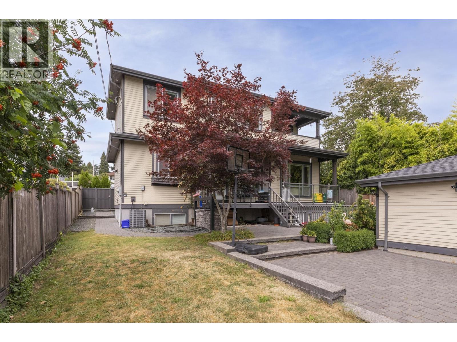 Photo 34 of 6326 Dawson Street, Burnaby BC