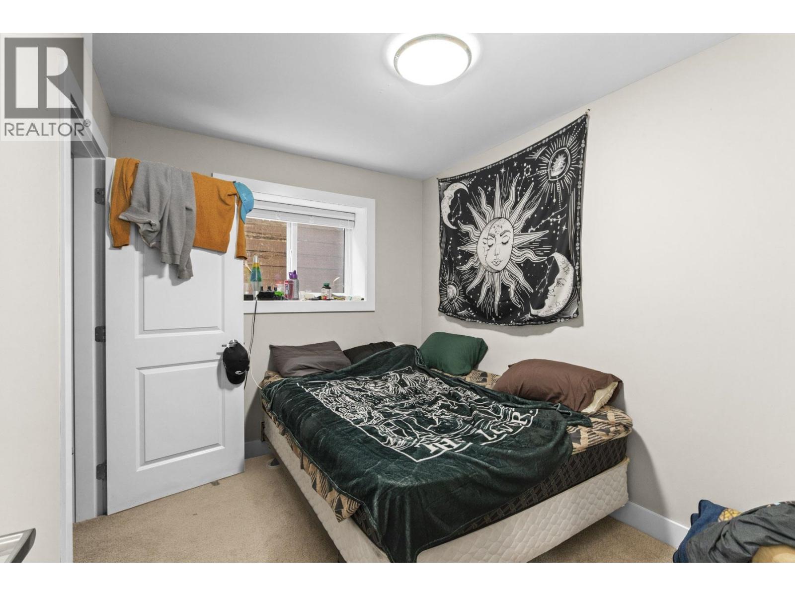 Photo 39 of 6326 Dawson Street, Burnaby BC