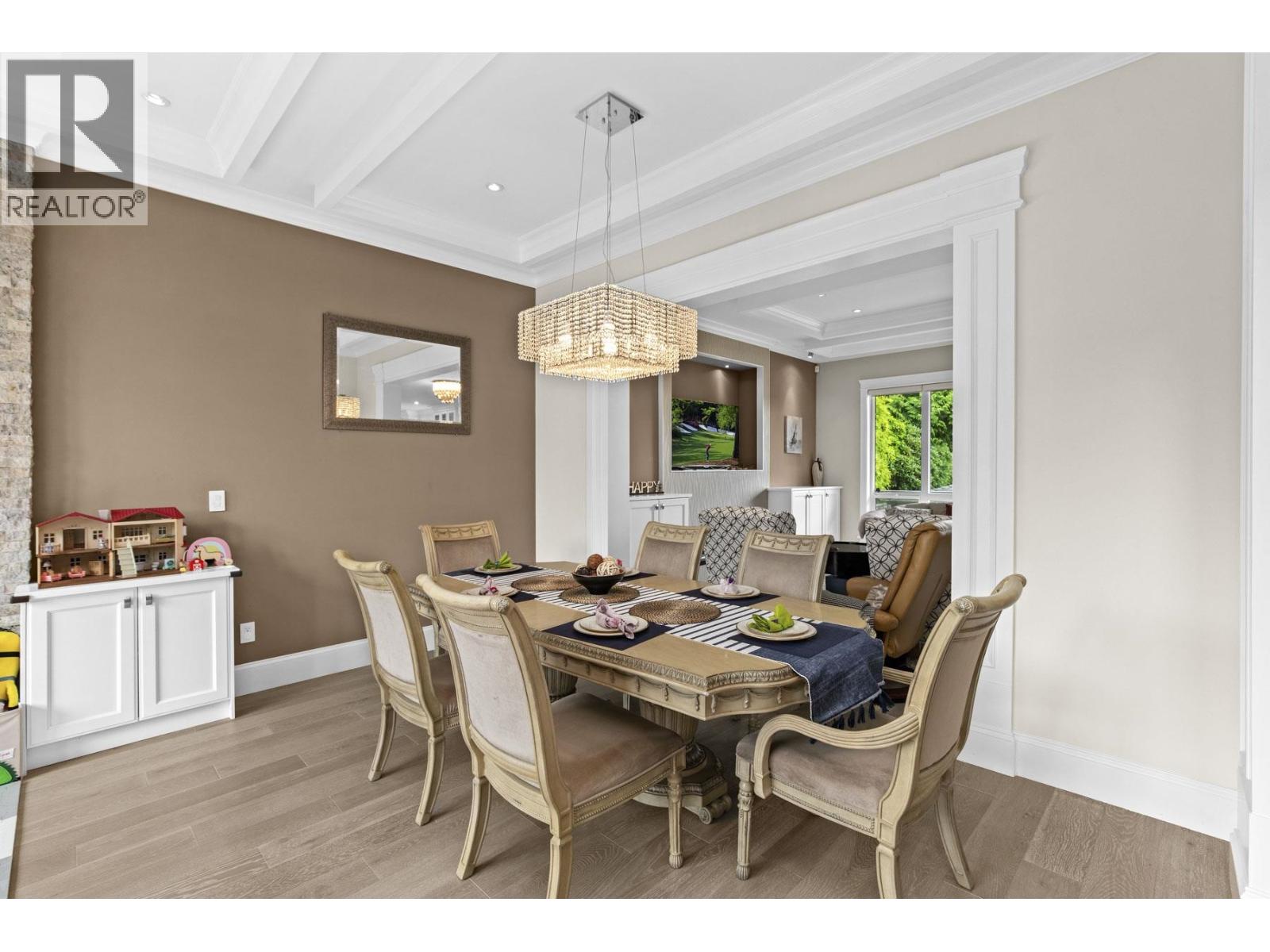 Photo 5 of 6326 Dawson Street, Burnaby BC