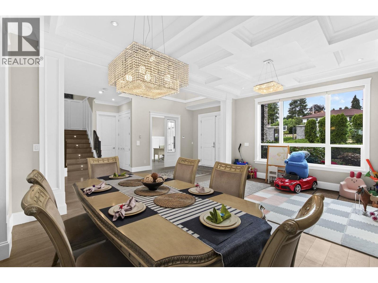 Photo 6 of 6326 Dawson Street, Burnaby BC