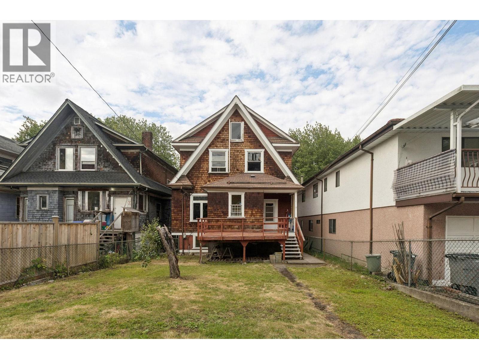 Photo 35 of 2680 Cambridge Street, Vancouver BC