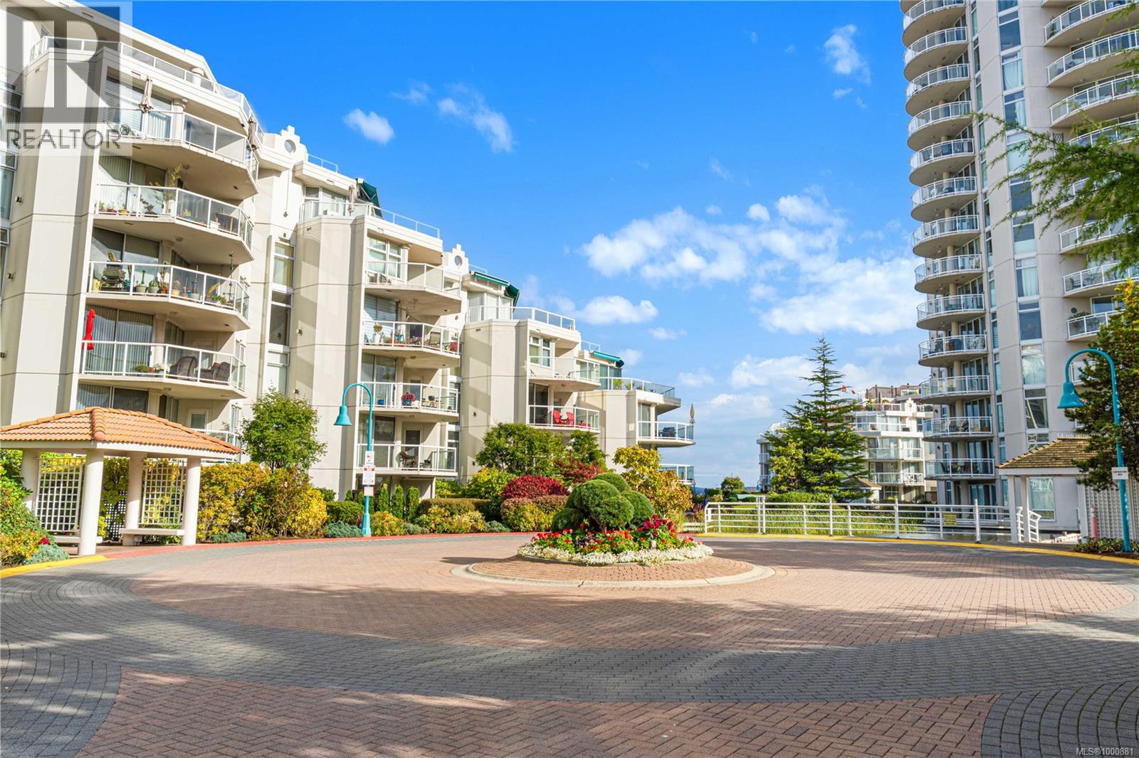 Photo 1 of 208 150 Promenade Dr, Nanaimo BC
