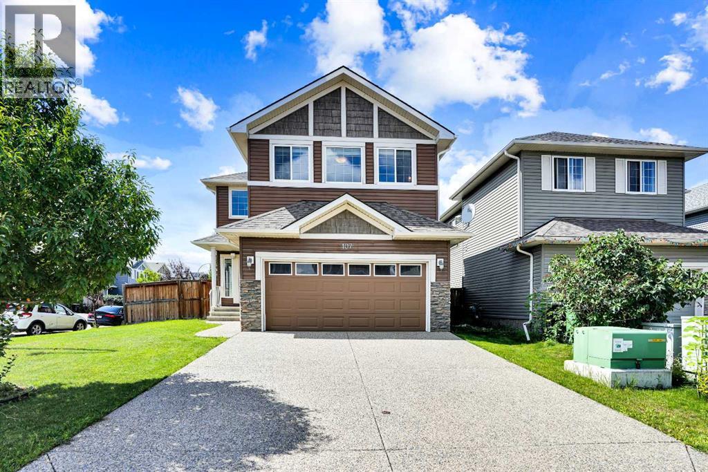 107 Everhollow Street SW, Calgary, Alberta
