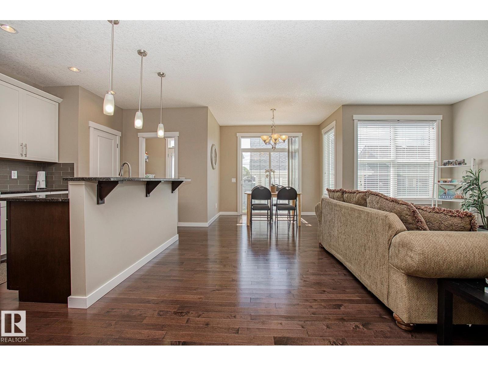 Photo 1 of 711 Decoteau Wy Nw, Edmonton AB